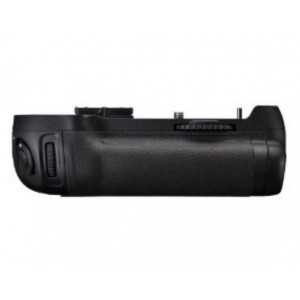 Ручка-держатель аккумуляторов Nikon MB-D12